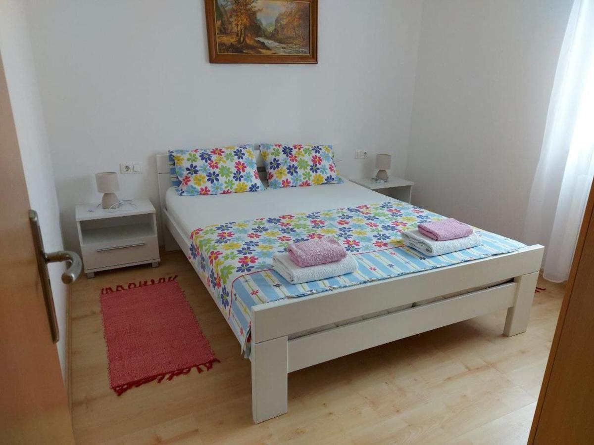 Bluegum Apartments Liznjan Luaran gambar