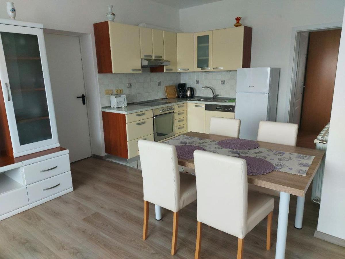Bluegum Apartments Liznjan Luaran gambar