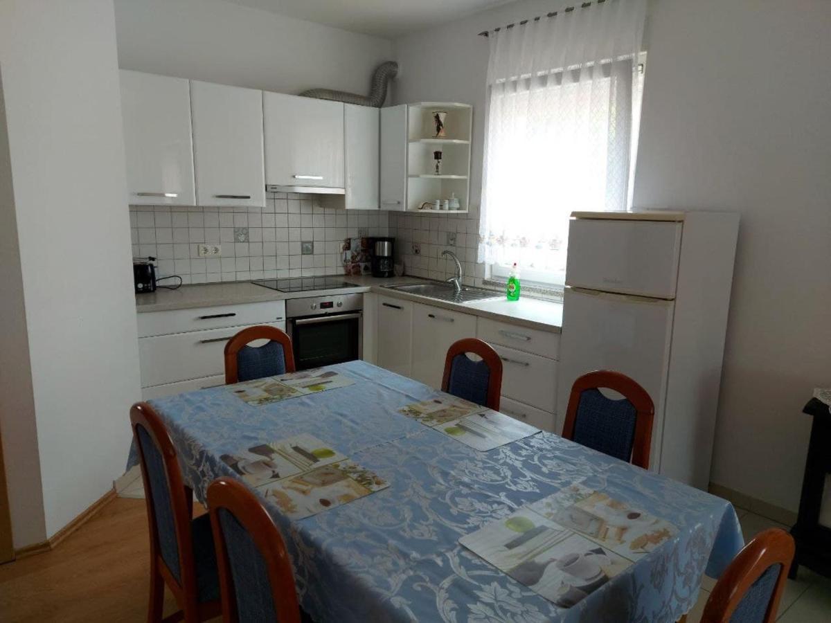 Bluegum Apartments Liznjan Luaran gambar